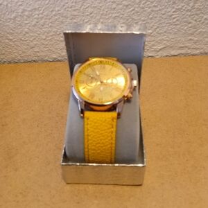 Elegant Gold Watch with Yellow Strap